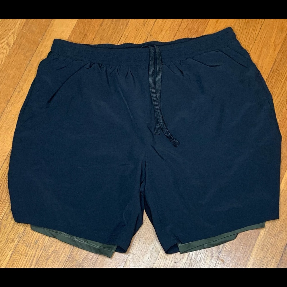 XL Skora built-in compression active shorts